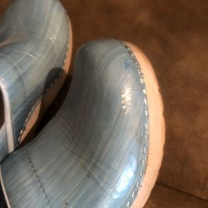 Dansko Shoes - Blue striped Dansko Dansko Shoes - Blue striped Dansko